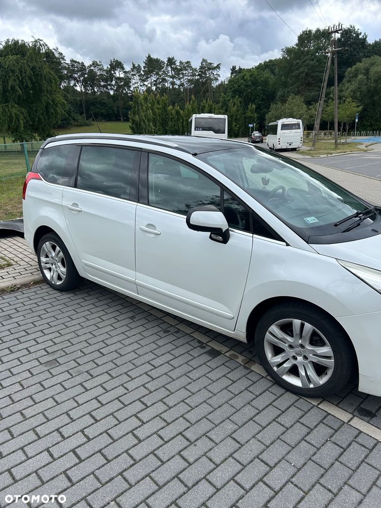 Peugeot 5008 1.6 THP Family 7os - 2