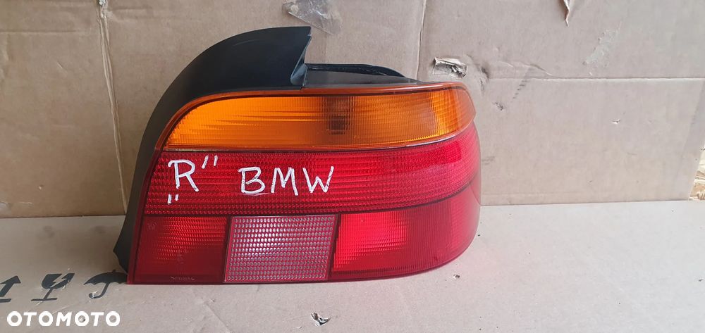 Lampa prawy tył tylna prawa BMW 5 E39 Sedan 8358032 - 1