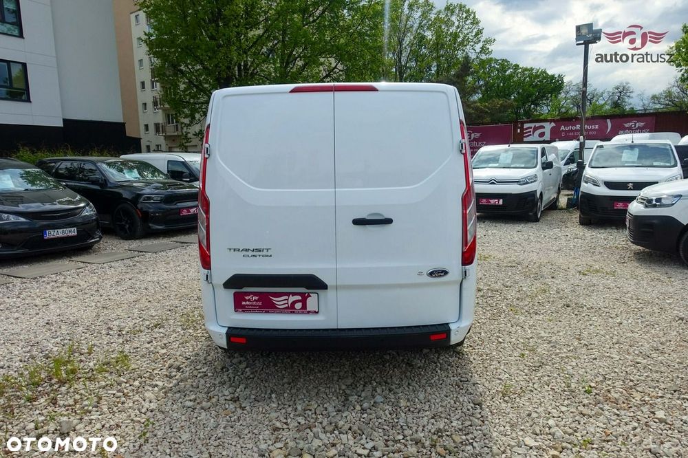 Ford Transit Custom - 8