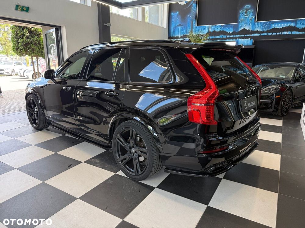 Volvo XC 90 - 7