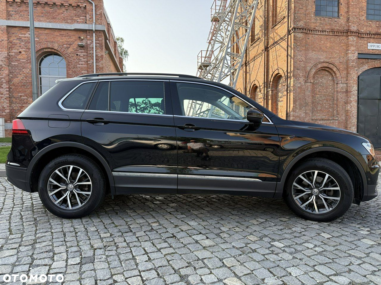 Volkswagen Tiguan - 5