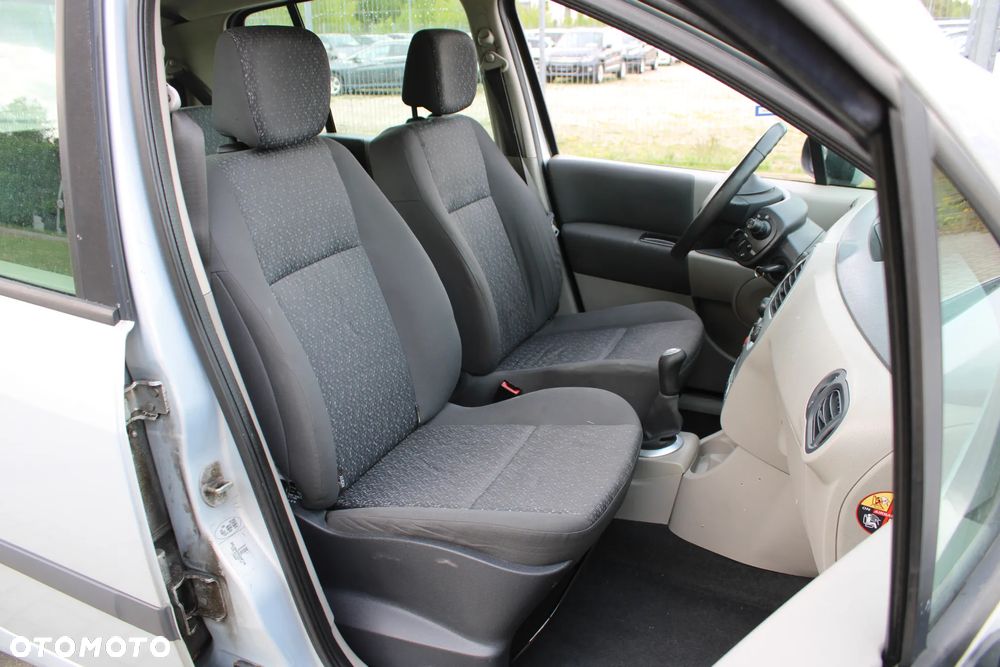 Renault Modus - 23