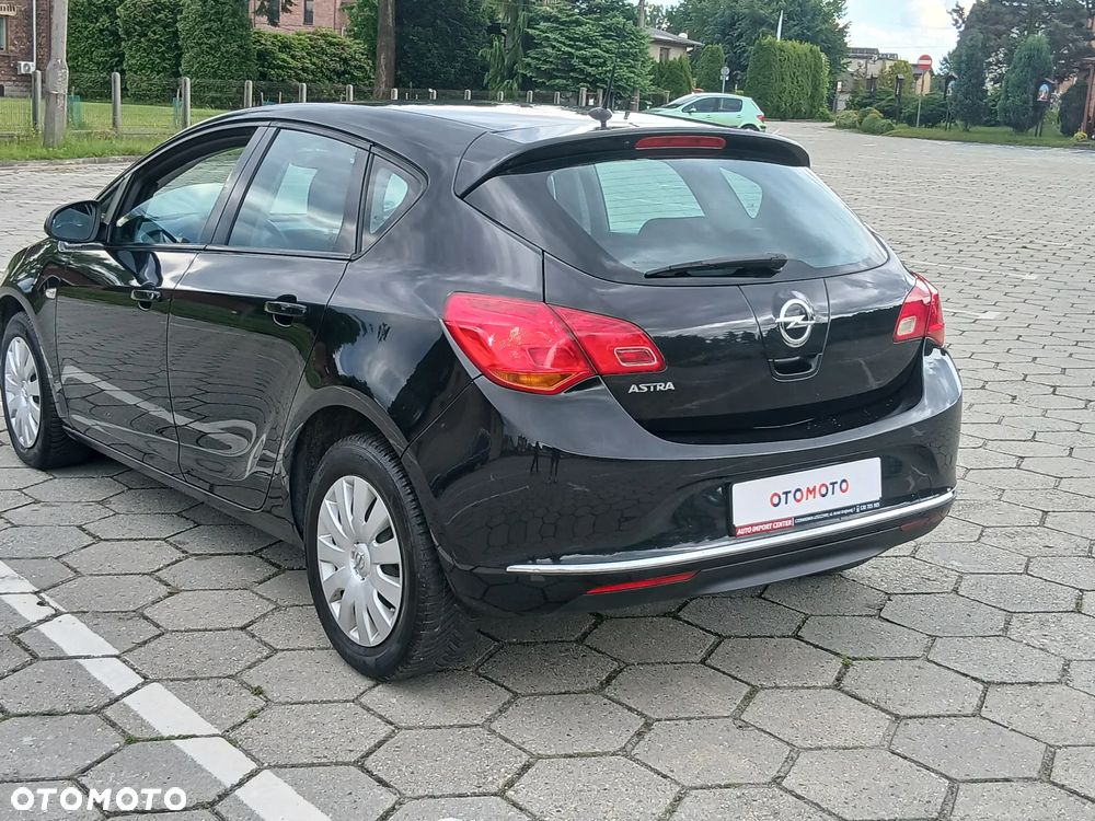 Opel Astra 1.6 Style - 19