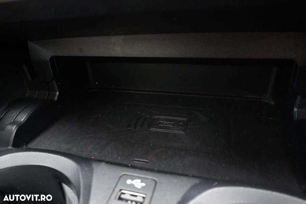 BMW Seria 3 318d Aut. Advantage - 24