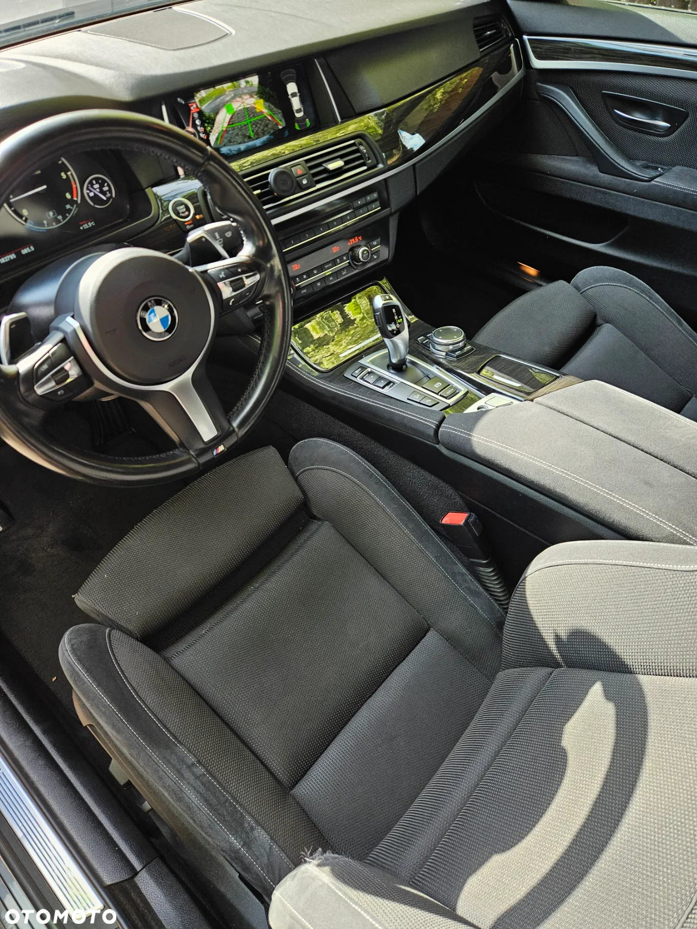 BMW Seria 5 520d xDrive - 10