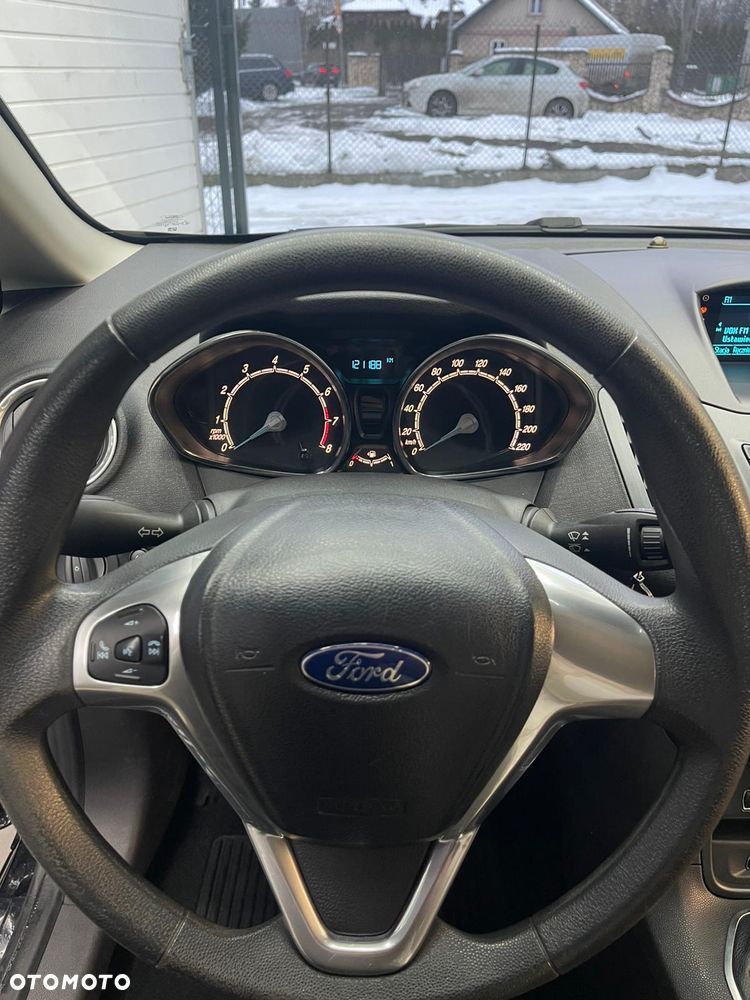 Ford Fiesta 1.0 EcoBoost Trend - 24