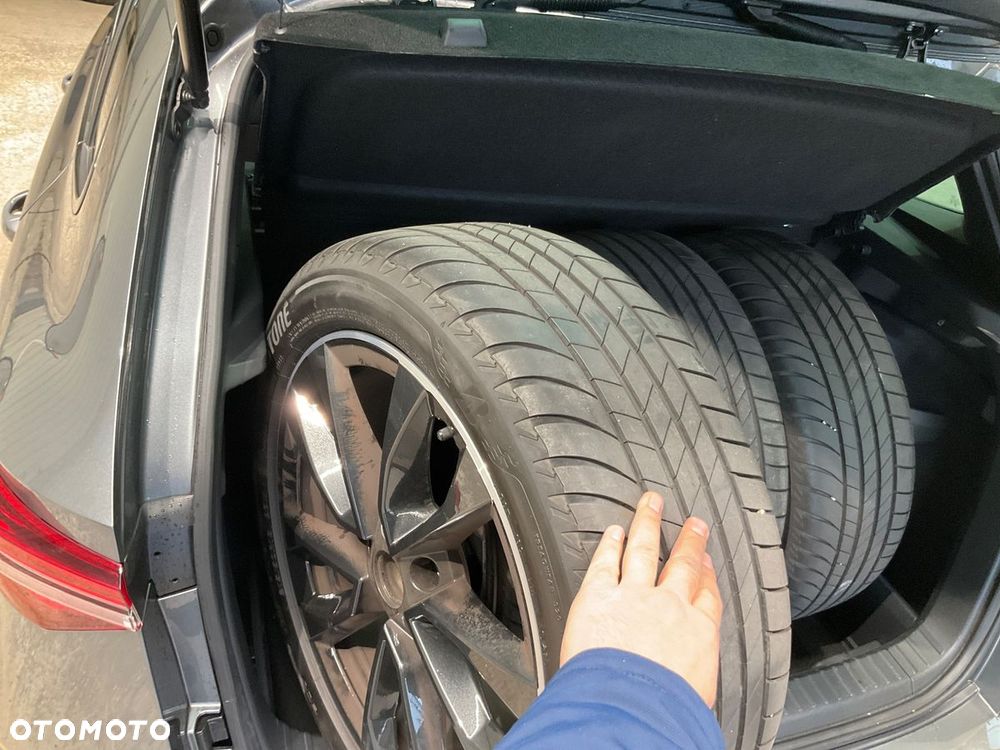 Skoda Karoq 2023 photo 3