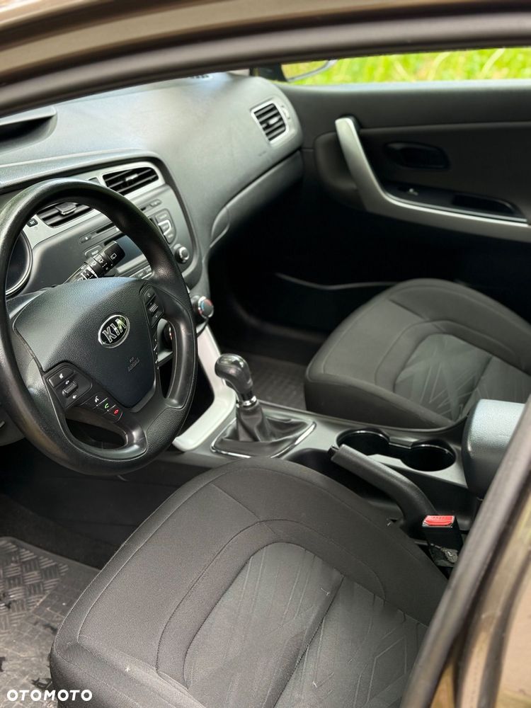 Kia Ceed - 7
