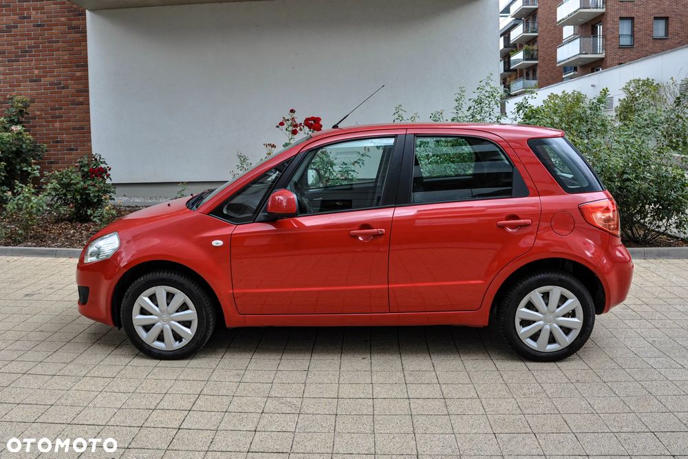 Suzuki SX4 1.5 Streetline 4x2 Classic - 2