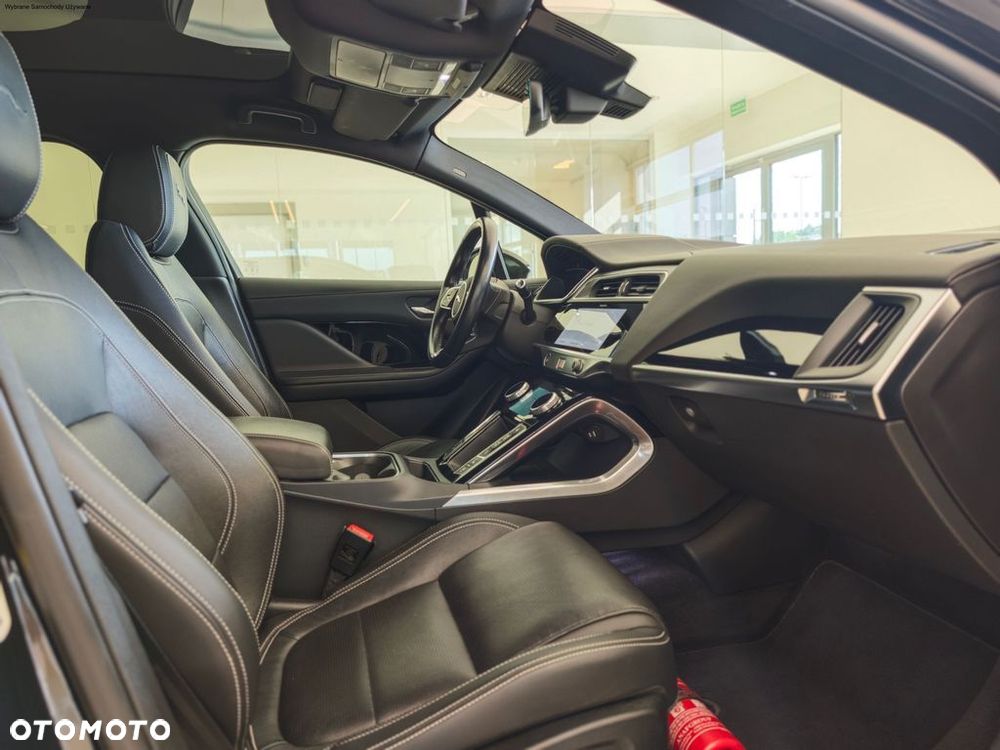 Jaguar I-Pace - 11