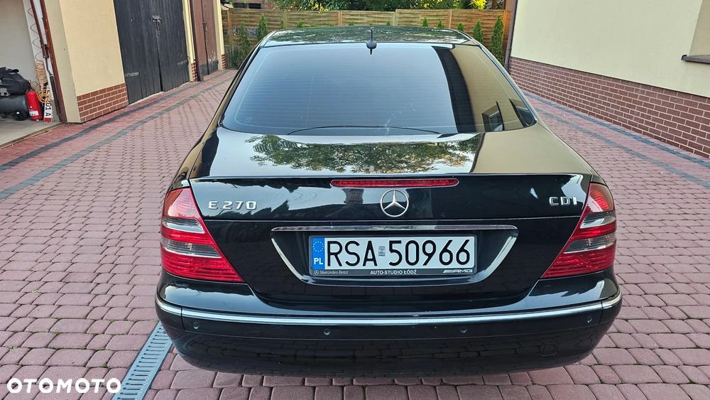 Mercedes-Benz Klasa E - 24