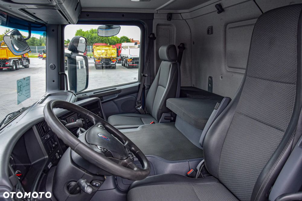 Scania P250 / EURO 6 / SKRZYNIA 7.8 M / WINDA DHOLLANDIA / PODUSZKI NA TYLNEJ OSI / RETARDER / KLIMA / TEMPOMAT / SERWISOWANY / SPROWADZONY - 35