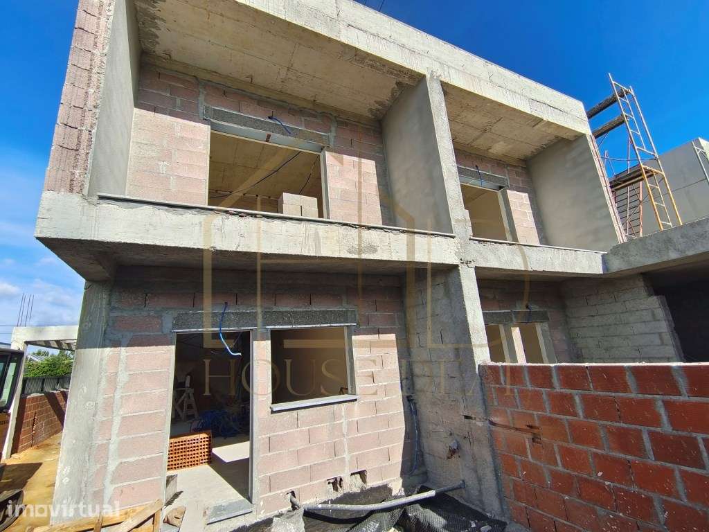 DESLUMBRANTE Moradia T4 com Pérgola. Fernão Ferro - Grande imagem: 2/21
