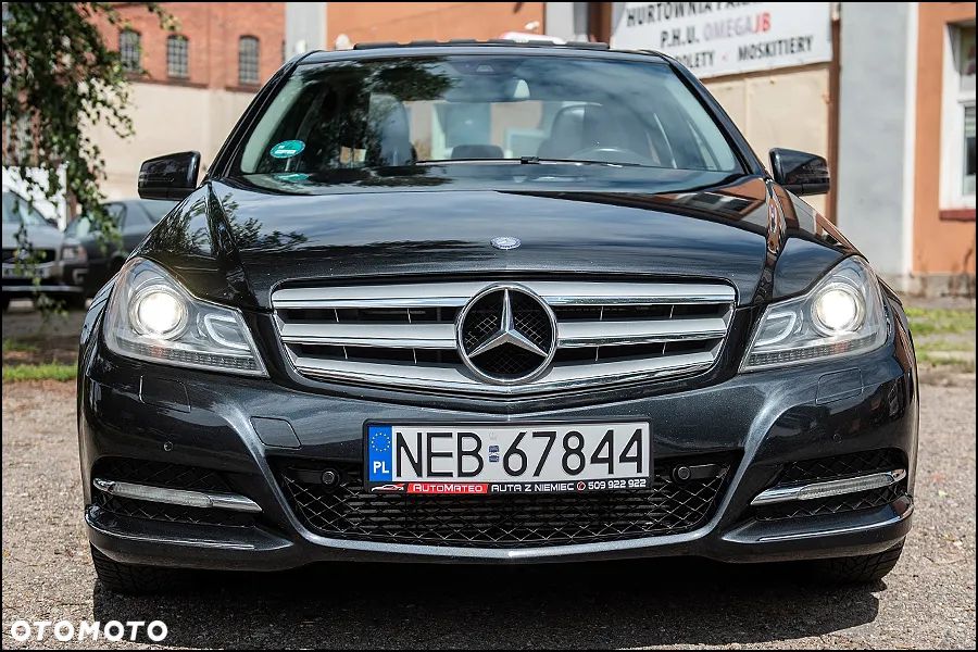 Mercedes-Benz Klasa C - 2