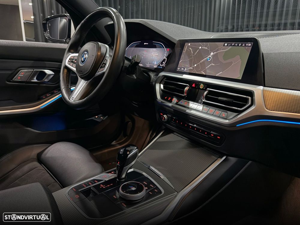 BMW 330 e Pack M Auto - 36