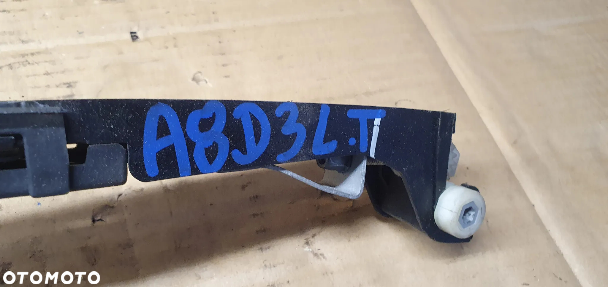 Ślizg zderzaka lewy tył tylny Audi A8 D3 4E0809681B 4E0810915B 4E0809915B - 9