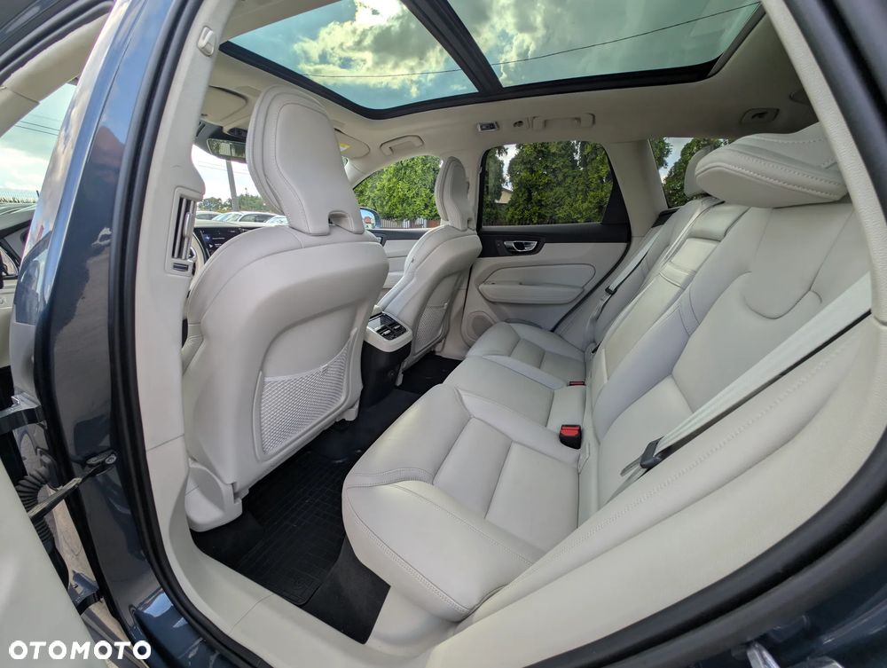 Volvo XC 60 T5 AWD Geartronic Inscription - 36