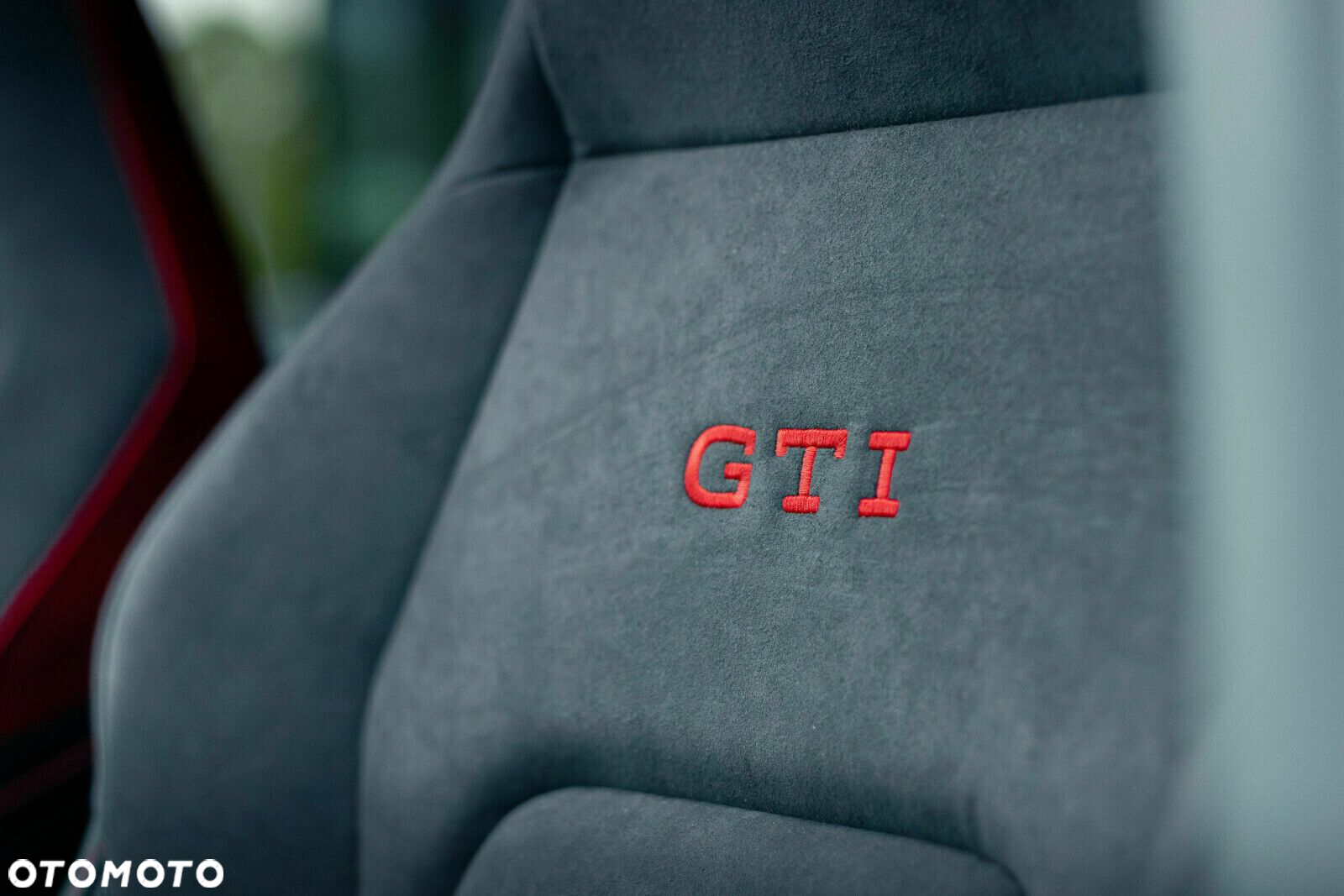 Volkswagen Golf - 34