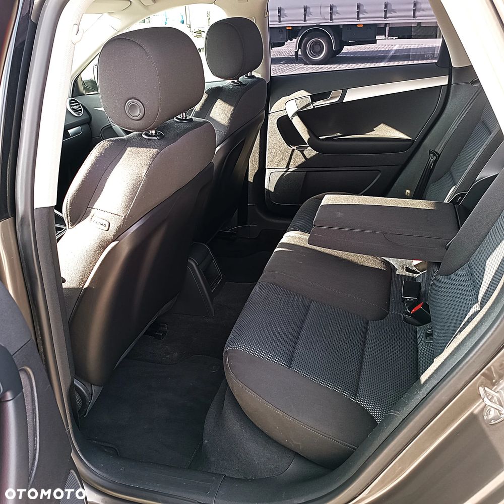 Audi A3 Sportback 2.0 TDI DPF Attraction - 6