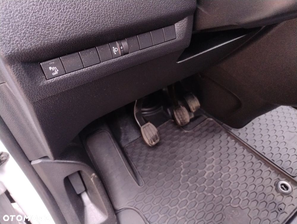 Opel VIVARO NOWY MODEL 1.5 Diesel (102KM) 6-BIEGÓW (L2H1) (EURO,6) KLIMA STAN IDEALNY NIE MA RDZY BEZWYPADKOWY SERWIS A.S.O. DO KOŃCA ! ! ! - 16