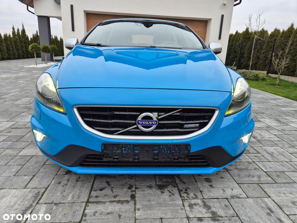 Volvo V40 D2 R Design - 24