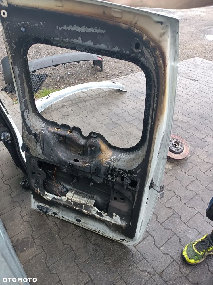 DRZWI LEWY PRAWY TYŁ SKRZYDŁO RENAULT EXPRESS VAN - 2