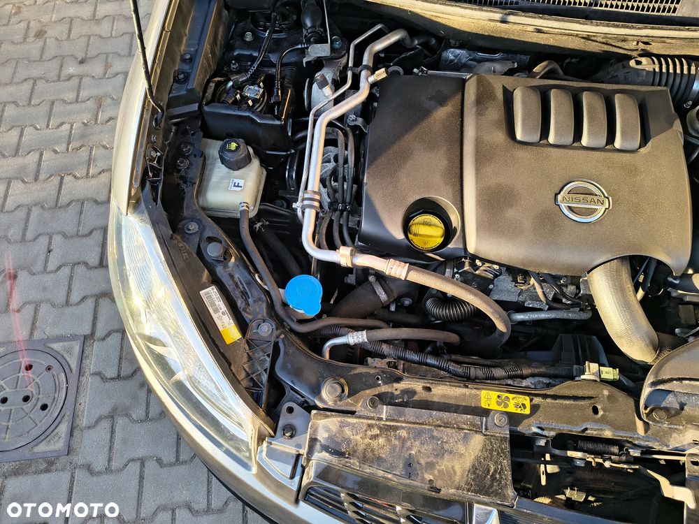 Nissan Qashqai 2.0 dCi 4 x 4 DPF 360 - 16