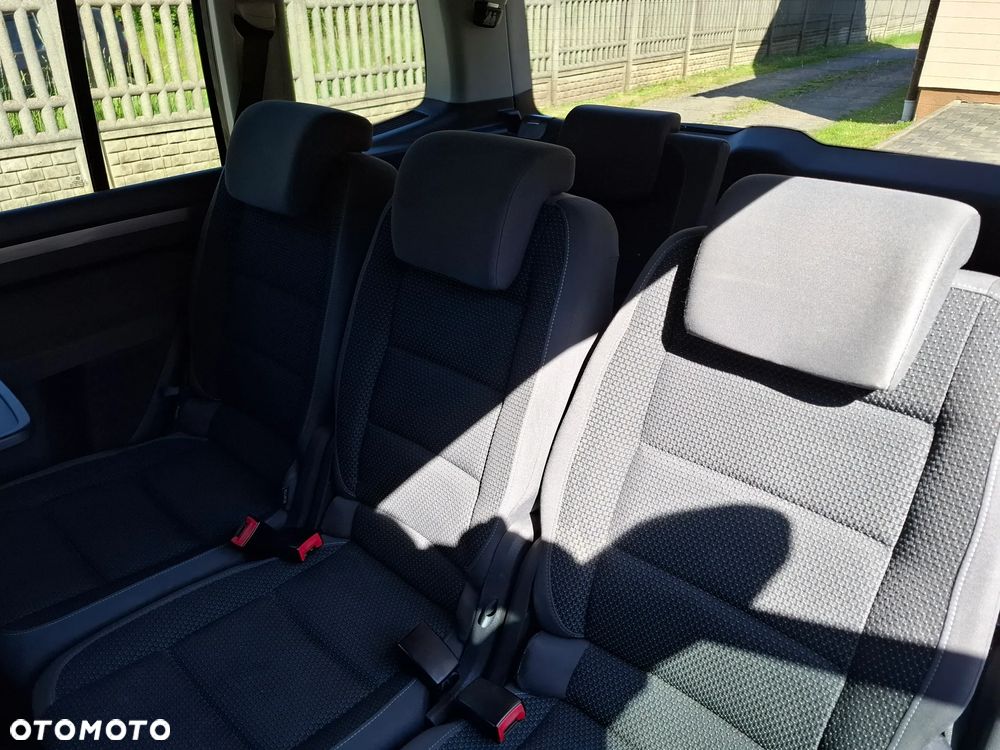 Volkswagen Touran 1.6 TDI DPF BlueMot Trendline - 19
