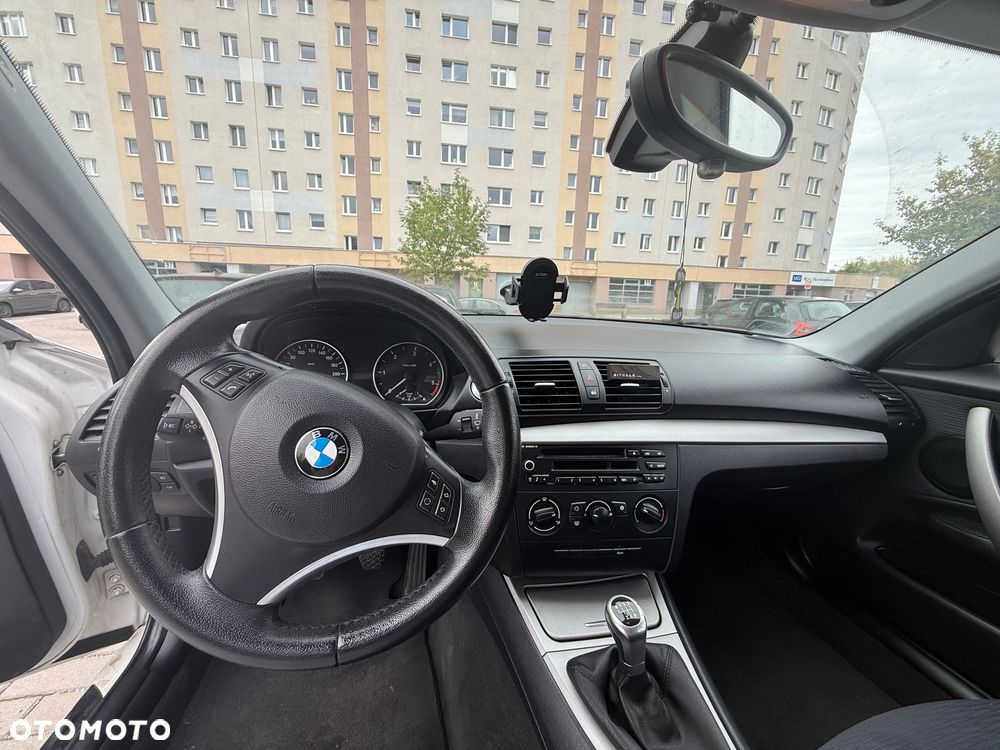 BMW Seria 1 118d - 10