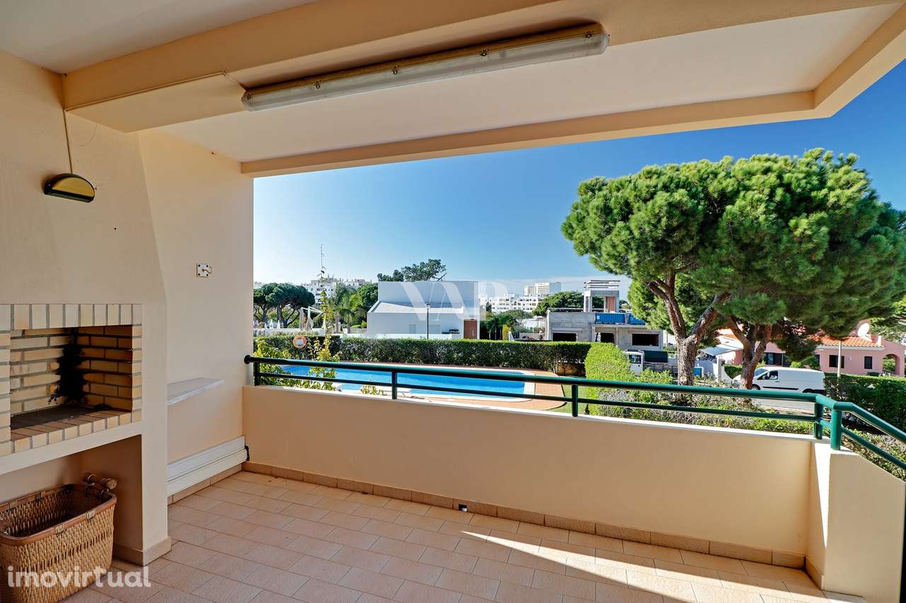 VILAMOURA - Amplo apartamento T2 com vista para a piscina - Grande imagem: 2/22