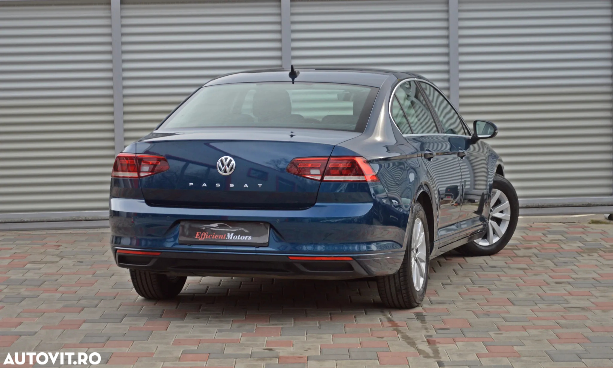 Volkswagen Passat 1.6 TDI DSG Comfortline - 15