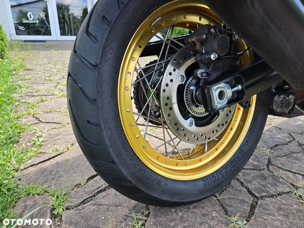 Suzuki V-STROM - 21
