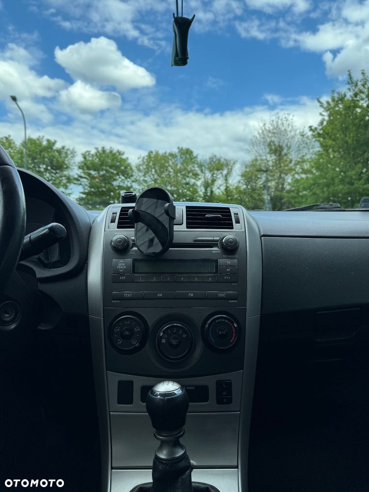 Toyota Corolla 1.33 VVT-i Luna - 9