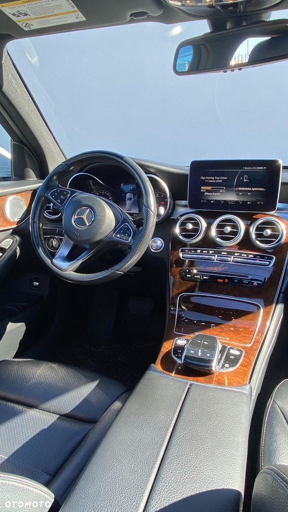 Mercedes-Benz GLC 300 4Matic 9G-TRONIC - 9