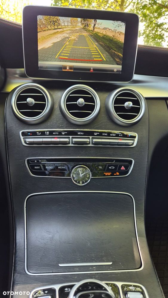 Mercedes-Benz Klasa C AMG 43 4Matic 9G-TRONIC - 32