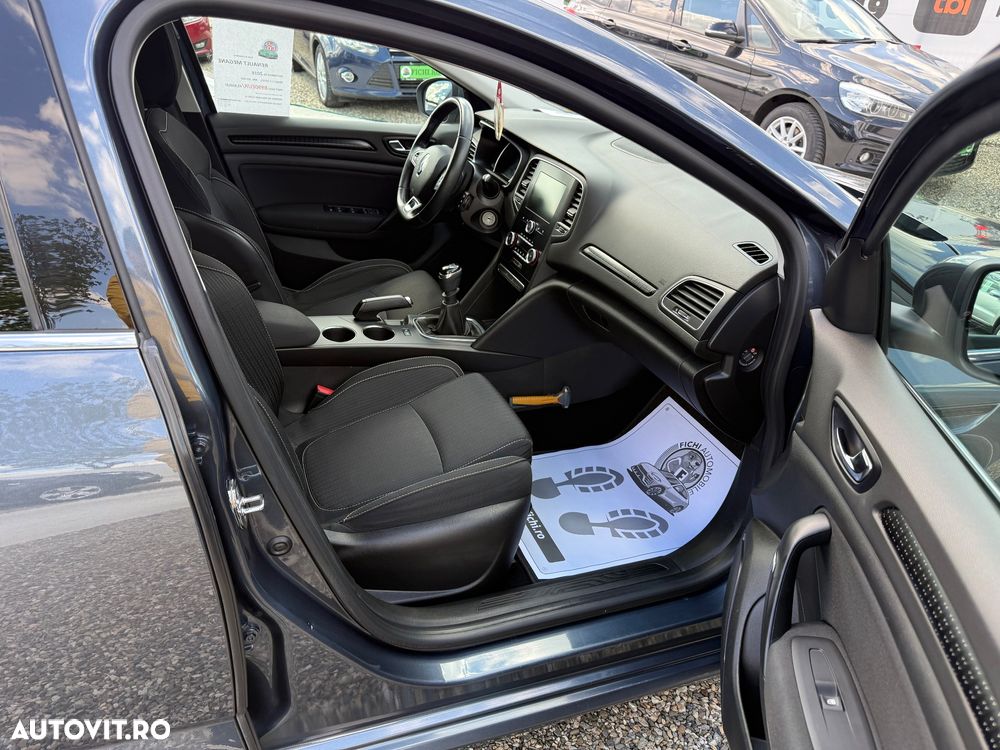 Renault Megane 1.5 dCi GT Line - 11