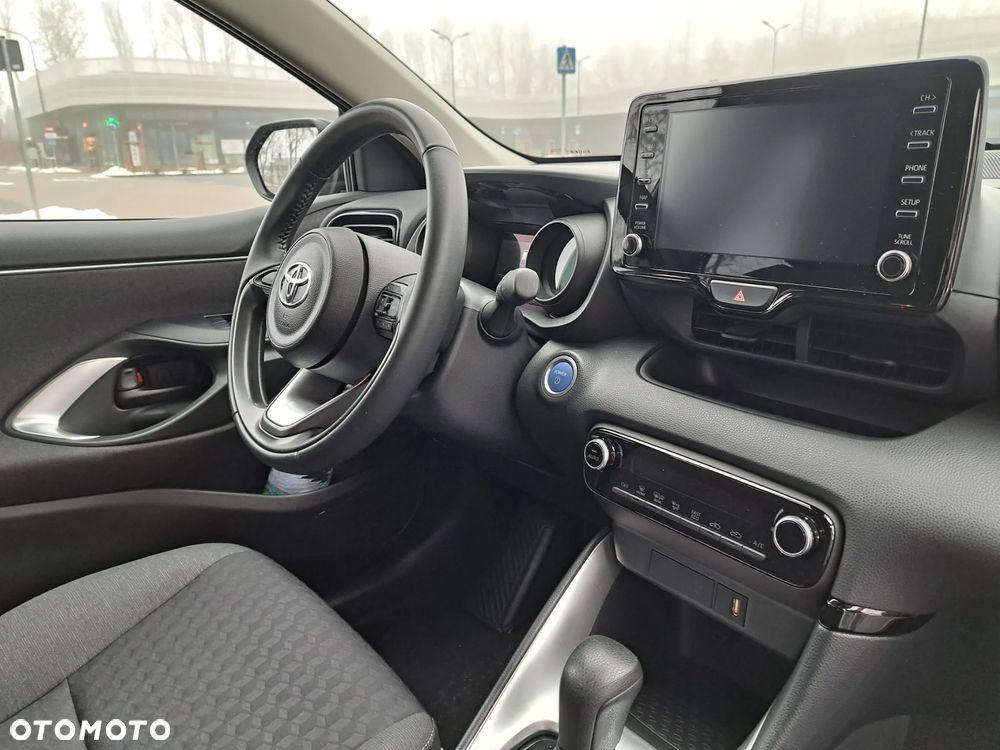 Toyota Yaris Hybrid 1.5 Executive - 9