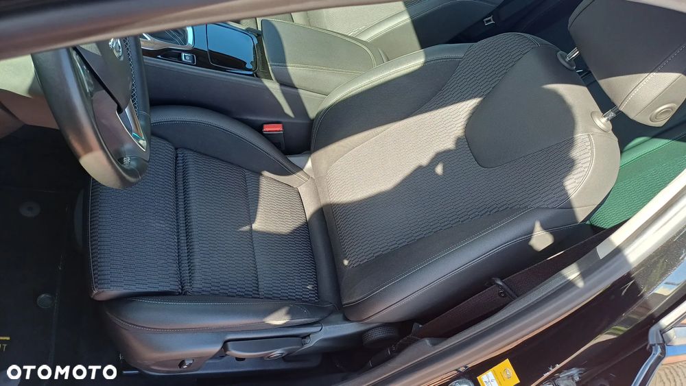 Opel Insignia 1.5 T Exclusive S&S - 10