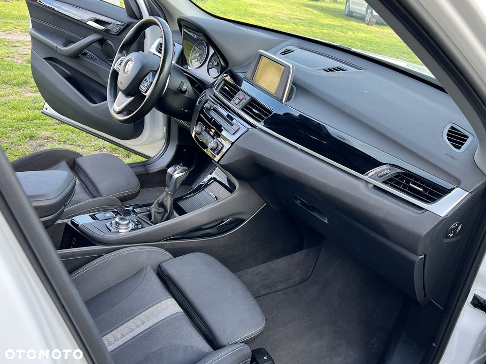 BMW X1 xDrive25d Sport Line - 13