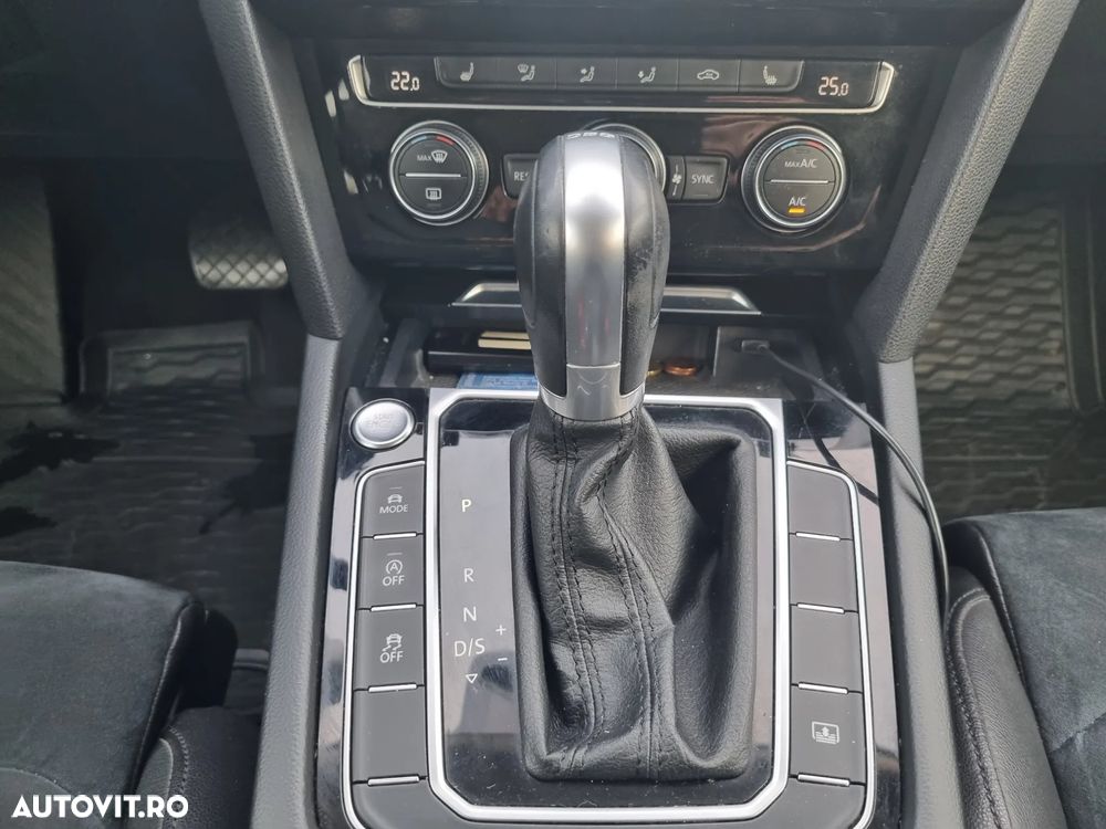 Volkswagen Passat 2.0 TDI DSG 4Motion Highline - 21