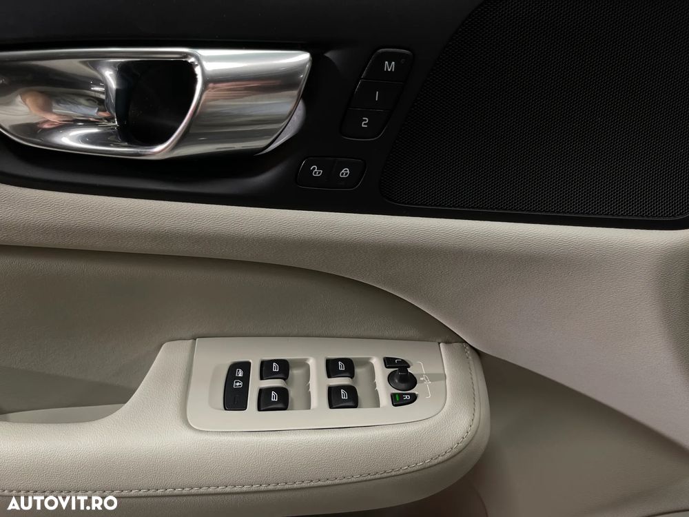 Volvo S60 T8 eAWD Inscription - 24