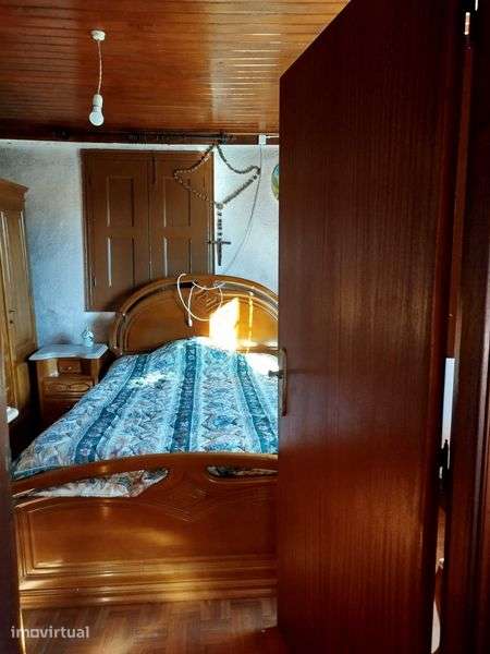 Casa e terreno bem localizado. - Grande imagem: 3/12