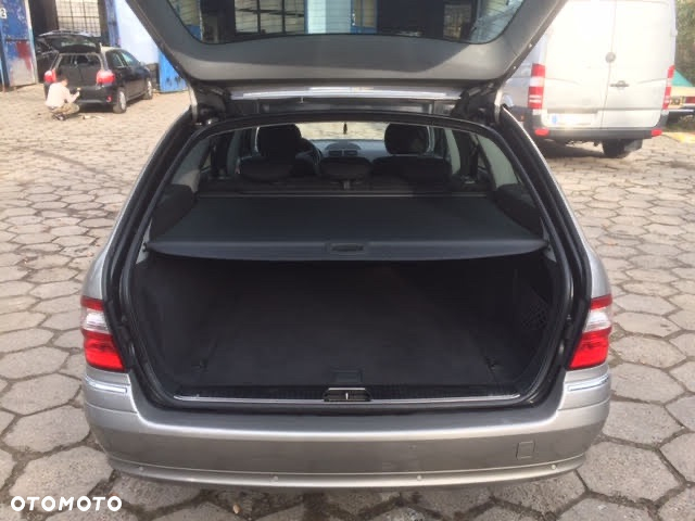 Mercedes-Benz Klasa E 220 T CDI Automatik Elegance - 4