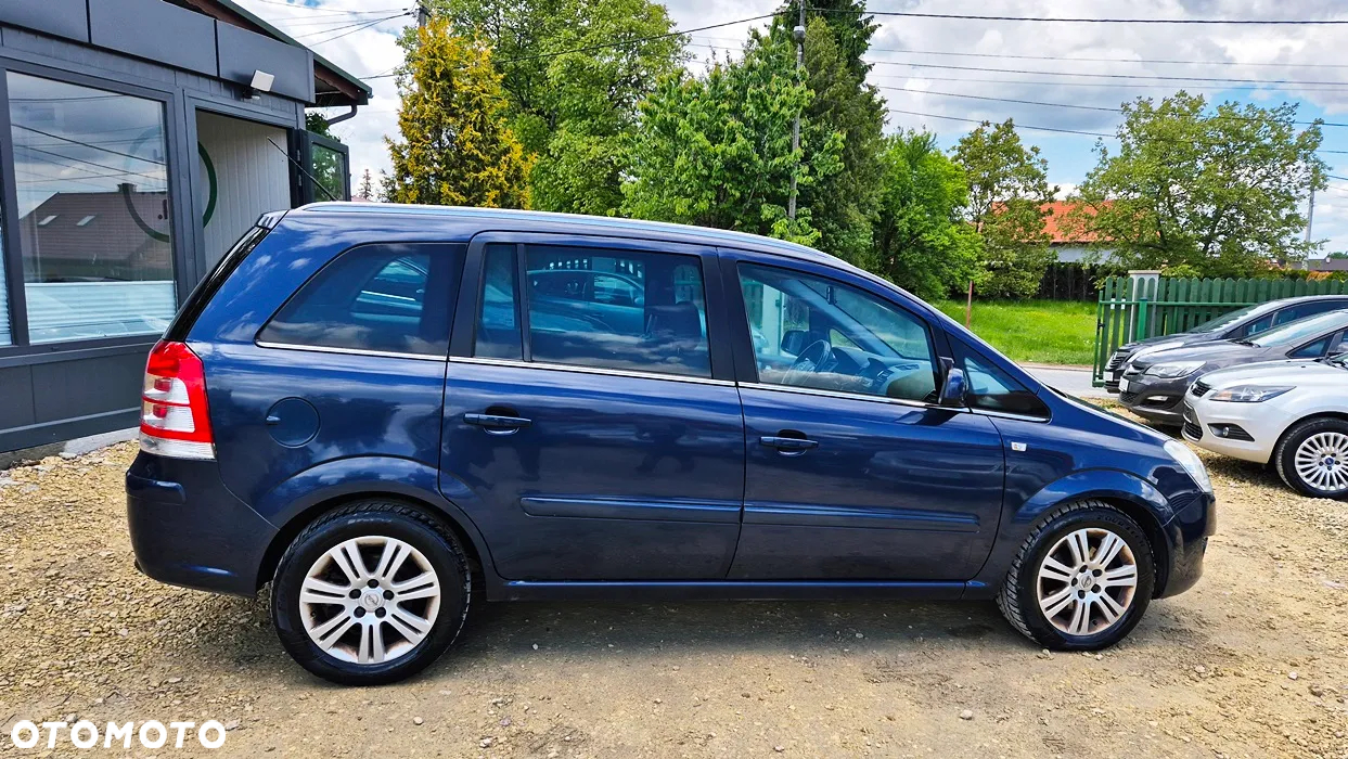 Opel Zafira 1.8 Cosmo - 13