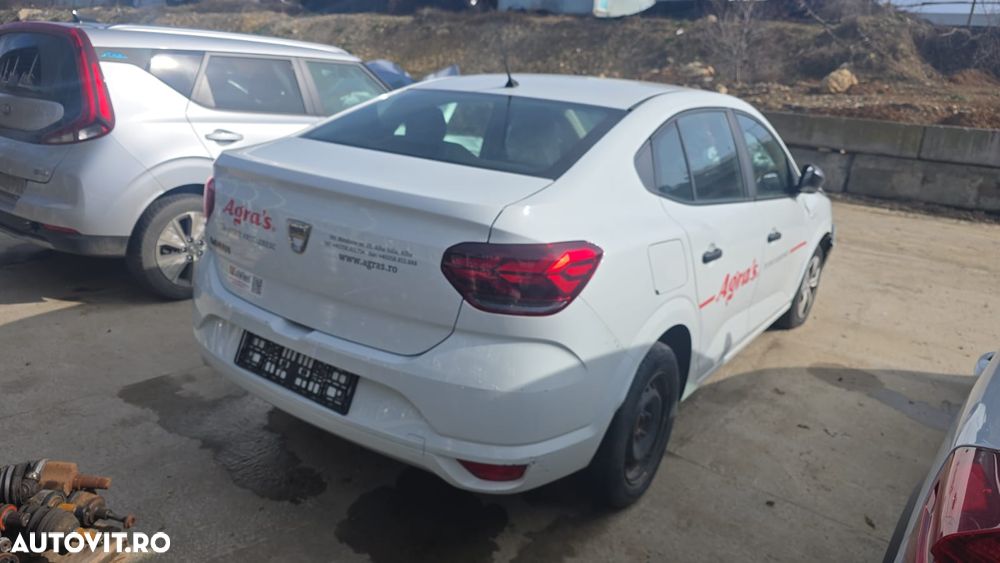 Dacia Logan TCe 90 MT5 Expression - 8