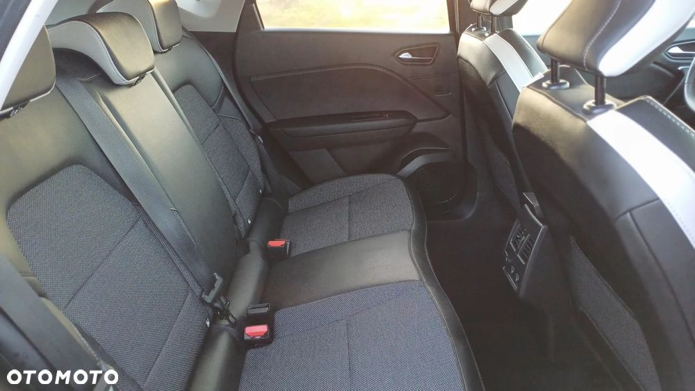 Renault Captur E-TECH 160 INTENS - 15