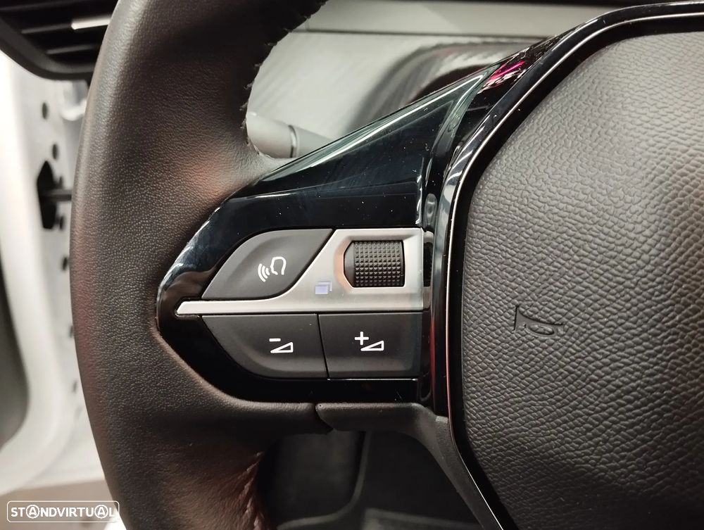 Peugeot 208 1.2 PureTech Active Pack - 15