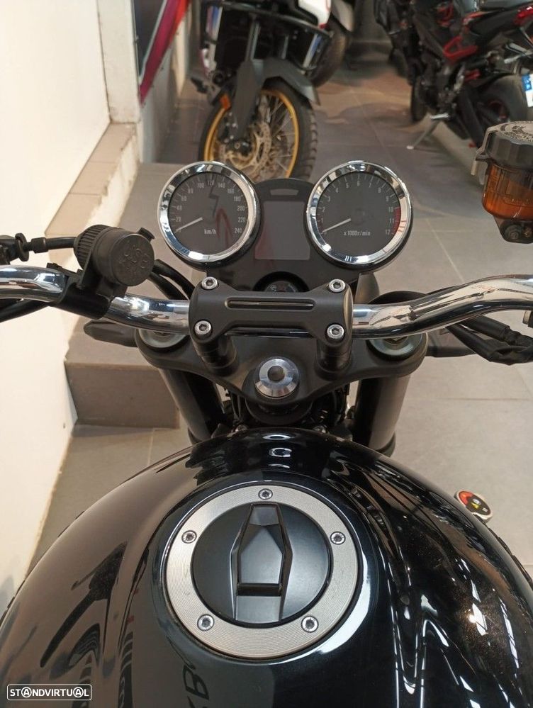 Kawasaki Z Z900 RS - 5