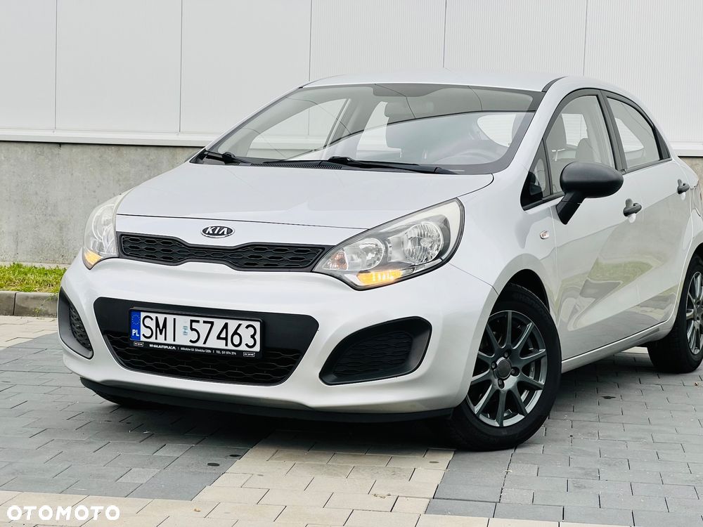 Kia Rio 1.2 Attract - 11