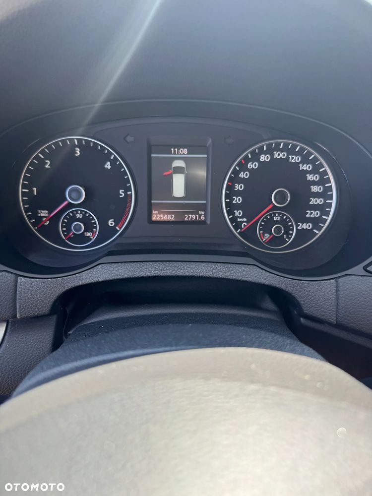 Volkswagen Sharan 2.0 TDI Comfortline DSG - 9